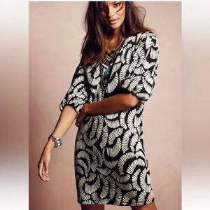 Anthropologie Windfall shift black and white size SMALL MAEVE //  MSRP $198